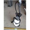 Image 1 : Round Up Battery Operated Sprayer with Charger (2 Gallon) (Offsite)