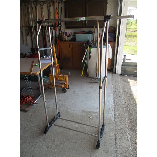 Clothing Rack on Wheels (60  Tall) (Offsite)