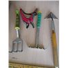 Image 2 : Gardening Hand Tools (Offsite)