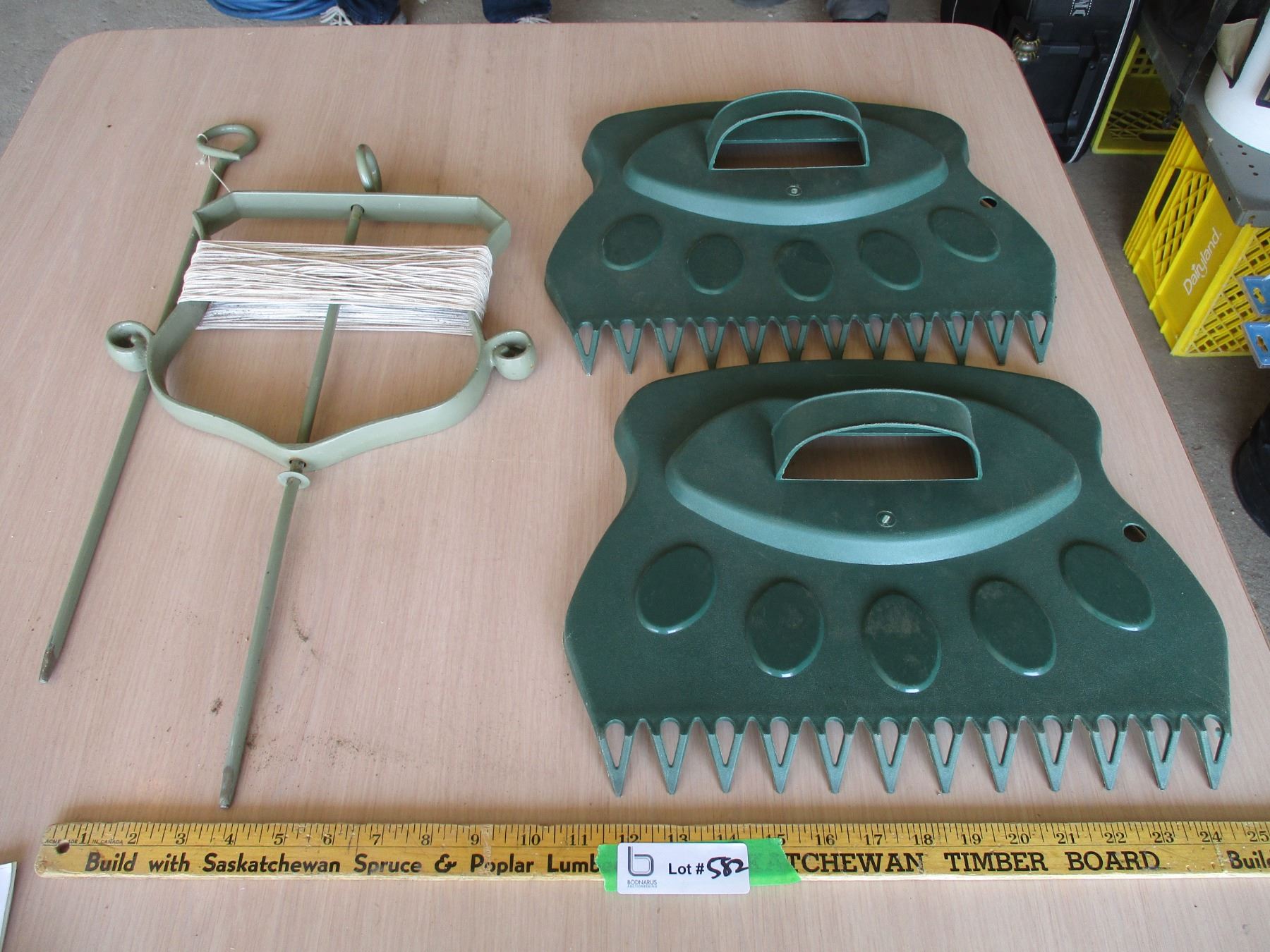 Hand Line Feeder Rake Hand Rakes, String Line (Offsite) - Bodnarus Auctioneering