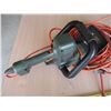 Image 2 : Black & Decker 18" Hedge Hog (Cord has Slight Damage) (Offsite)