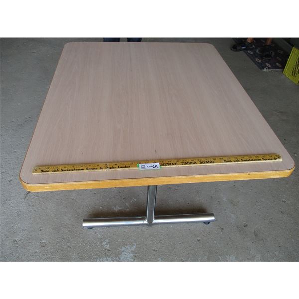 Kitchen Table (42 x 36 ) (Offsite)