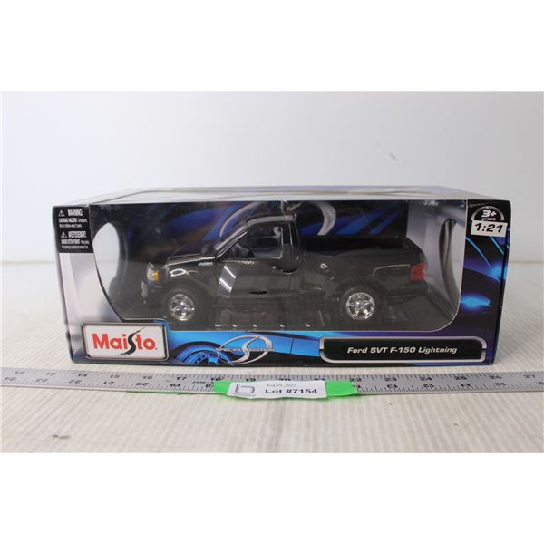 Maisto Special Edition Die Cast Car - Ford SVT F-150 Lightning., 1:21 (NIB)