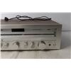 Image 2 : LXI Series AM/FM Stereo Receiver