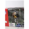 Image 4 : NFL Action Figure Set - Polamalu, Hasselbeck (NIB)