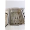 Image 3 : Pizza Pan, (2) Aluminum Roasting Pans