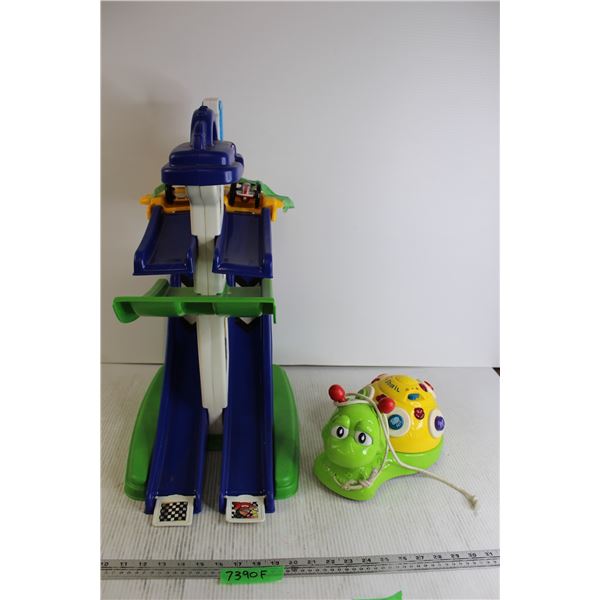 *(2) Kids Toys - Racetrack, Spin 'N Grin Snail