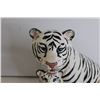 Image 2 : White Tiger with Cub Decoration