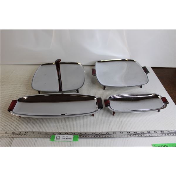 (4) Serving Trays