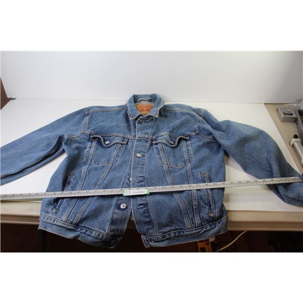 Levi Strauss & Co. Jean Jacket (size medium)