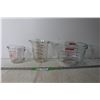 Image 1 : (3) Pyrex Measuring Cups