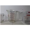 Image 3 : (3) Pyrex Measuring Cups