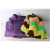 Image 2 : (2) Blankets and Purse