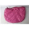 Image 4 : (2) Blankets and Purse