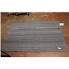 Image 1 : *Rug (70x46) and Shower Rod (6ft)
