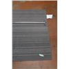 Image 2 : *Rug (70x46) and Shower Rod (6ft)