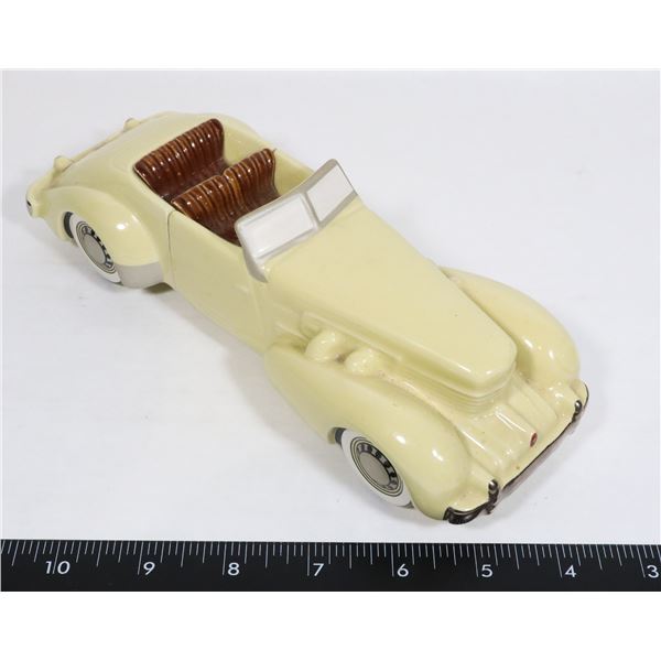 VINTAGE COLLECTABLE AVON 1937 CORD CERAMIC CAR