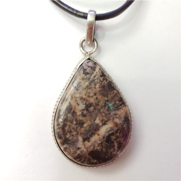 SILVER GEMSTONE W/ CORD PENDANT (~WEIGHT 11.95G)