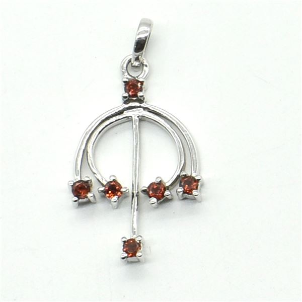 SILVER GARNET(0.85CT) HAND MADE PENDANT