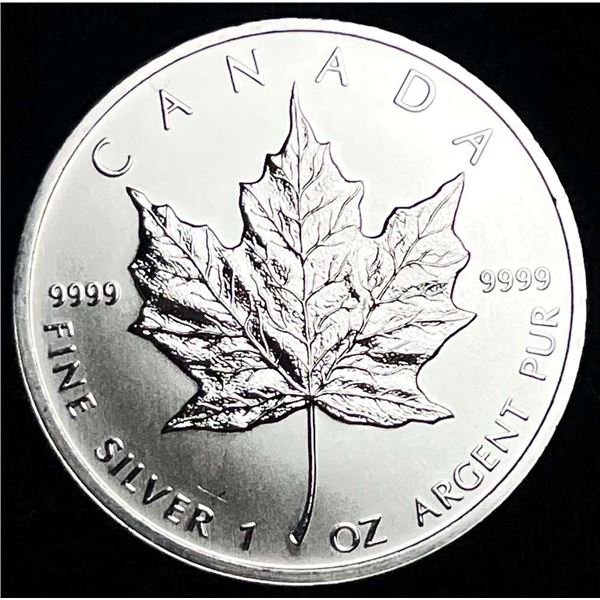2012 Canada $5 Maple Leaf 1 ozt .999 Silver