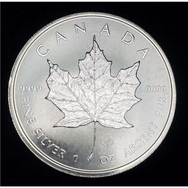2014 Canada $5 Maple Leaf 1 ozt .9999 Silver