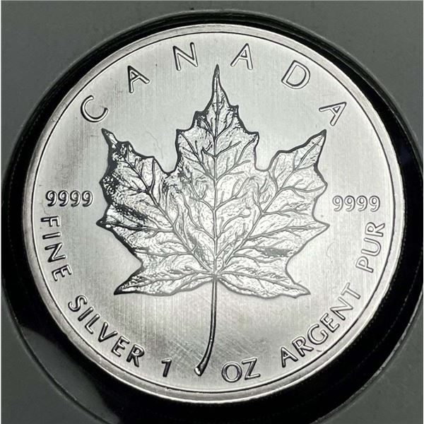 2011 Canada $5 Maple Leaf 1 ozt .9999 Silver