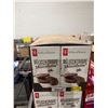 Image 2 : CASE LOT - PC Centrefulls Chocolatey Filling Cookies 120x 280g