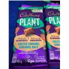Image 1 : Cadbury Plant Salted Caramel Candy Bar (18 x 90g)