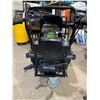 Image 6 : Greenworks Pro 80v Self-Propelled Wheelbarrow Self-propelled2.0Ah battery includedRapid charger10-in