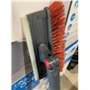 Image 2 : PolarXtreme Snow Brush 58"
