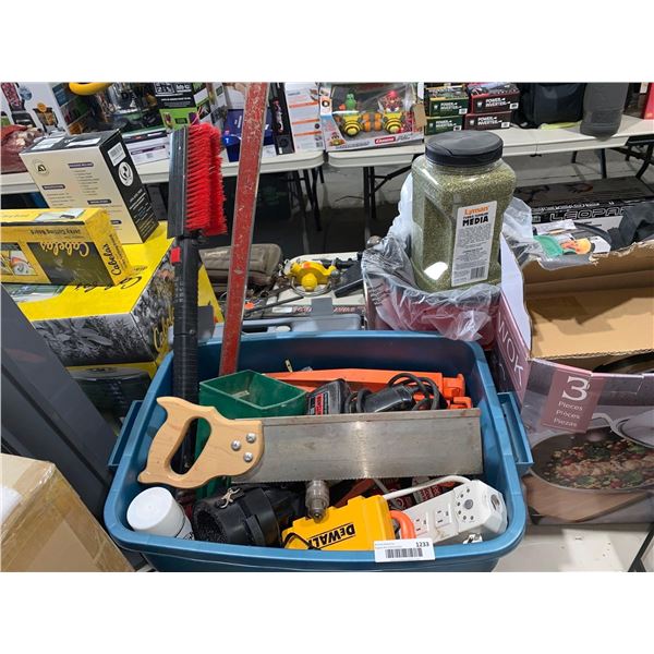 Rubbermaid Tote of assorted tools