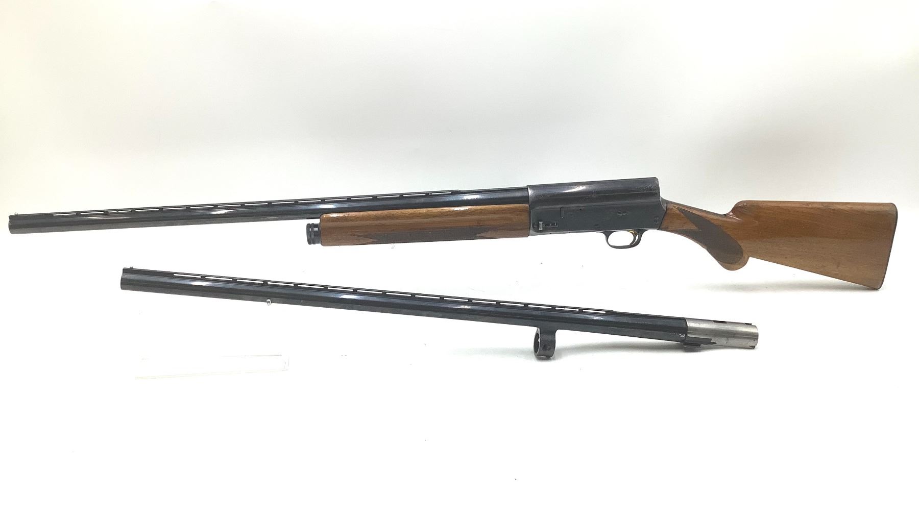 Browning A5 Light 12 Semi Auto 12Ga Shotgun 2.75" Chamber 28" Barrel