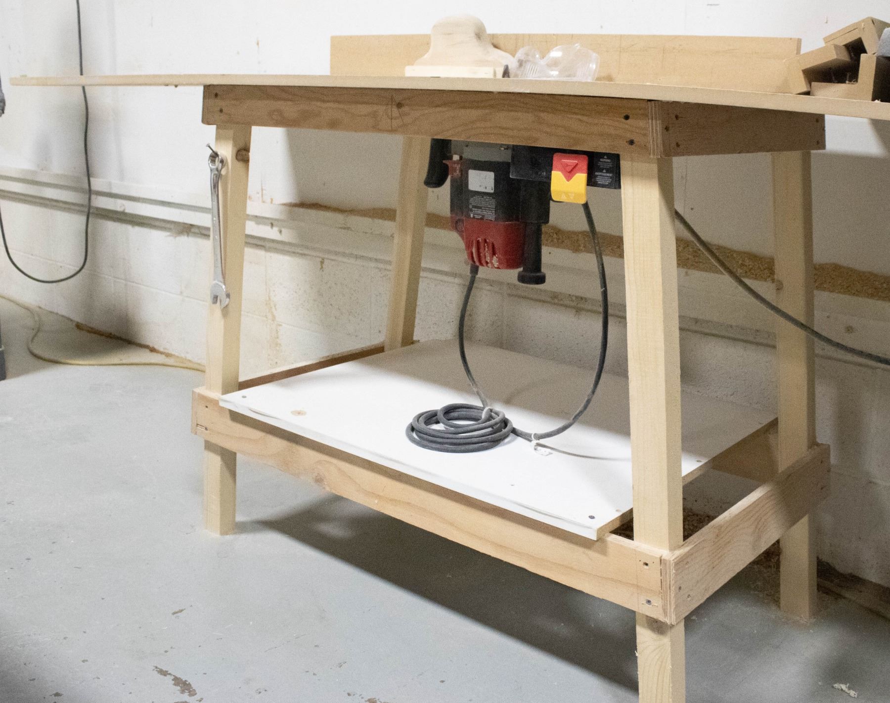Under Rute Table FREUD UNDER MOUNTED ROUTER WITH WORKTABLE