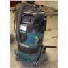 Image 1 : MAKITA SHOP VACUUM