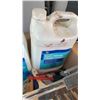 Image 8 : BOX OF PAINT THINNER AND PAINTING SUPPLIES