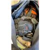 Image 3 : 2 HUGE BAGS OF DUFFLES AND CARRY BAGS