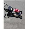 Image 8 : HONDA GAS LAWN MOWER RUNS GOOD