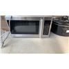 Image 9 : HAMILTON BEACH STAINLESS MICROWAVE, RIVAL DEEP FRYER AND CROCK POT SLOW COOKER ALL WORKING