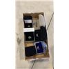 Image 2 : 6 ESTATE RINGS AND JEWELRY BOX WITH CONTENTS