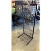 Image 1 : WIRE RETAIL DISPLAY RACK