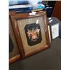 Image 3 : 2 SOLID OAK FRAMED FAMILY CREST PRINTS