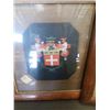 Image 4 : 2 SOLID OAK FRAMED FAMILY CREST PRINTS