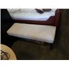 Image 1 : WHITE TUFTED 5FT LONG BENCH