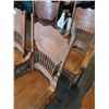 Image 7 : 6 PRESSBACK CHAIRS