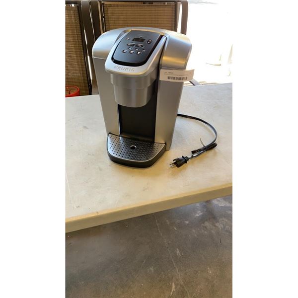 KEURIG ELITE SINGLE SERVE COFFEE MAKER TESTED AND WORKING - RETAIL $219