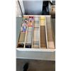 Image 3 : LARGE BOX OF 80's AND 90's ESTATE BASEBALL CARDS