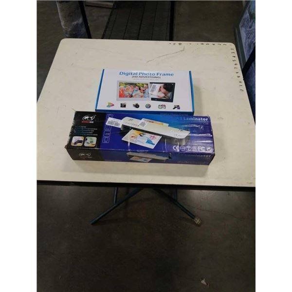 A3 LAMINATOR WITH DIGITAL PHOTO FRAME