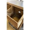 Image 2 : 8 CUBBY CUBICLE SHELF WITH BASKETS