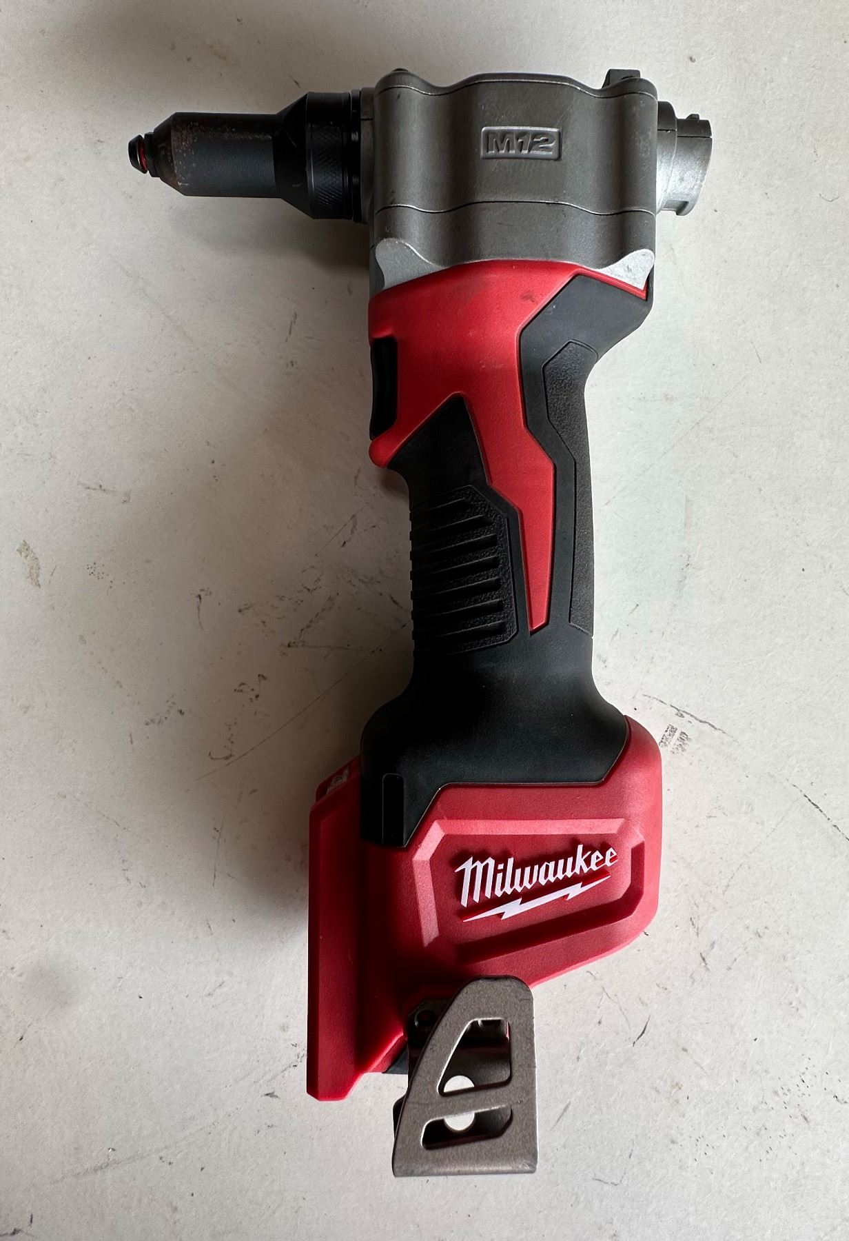 MILWAUKEE M12 CORDLESS RIVET TOOL. BARE TOOL. PERFECT WORKING CONDITION.