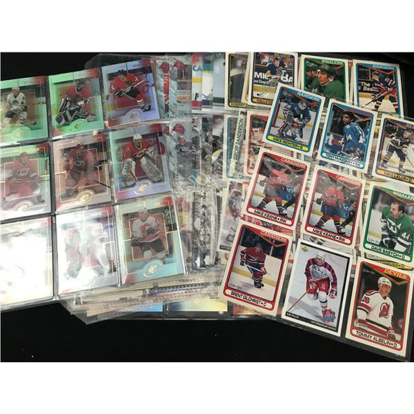 LARGE LOT OF HOCKEY CARDS